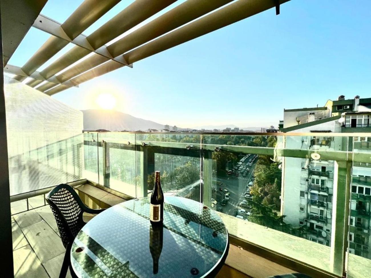 Capitоl Suites Skopje Luaran gambar